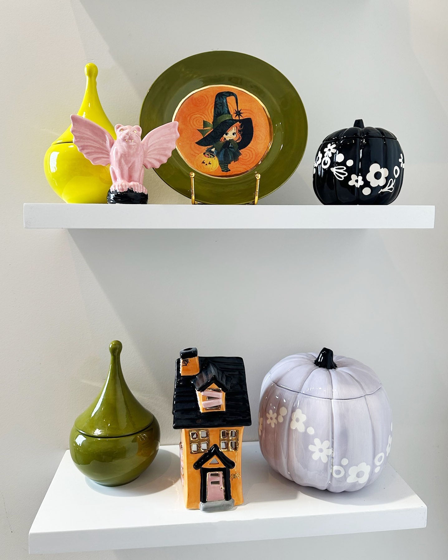 Crazy Daisy Pumpkin Jars in Light Lavender