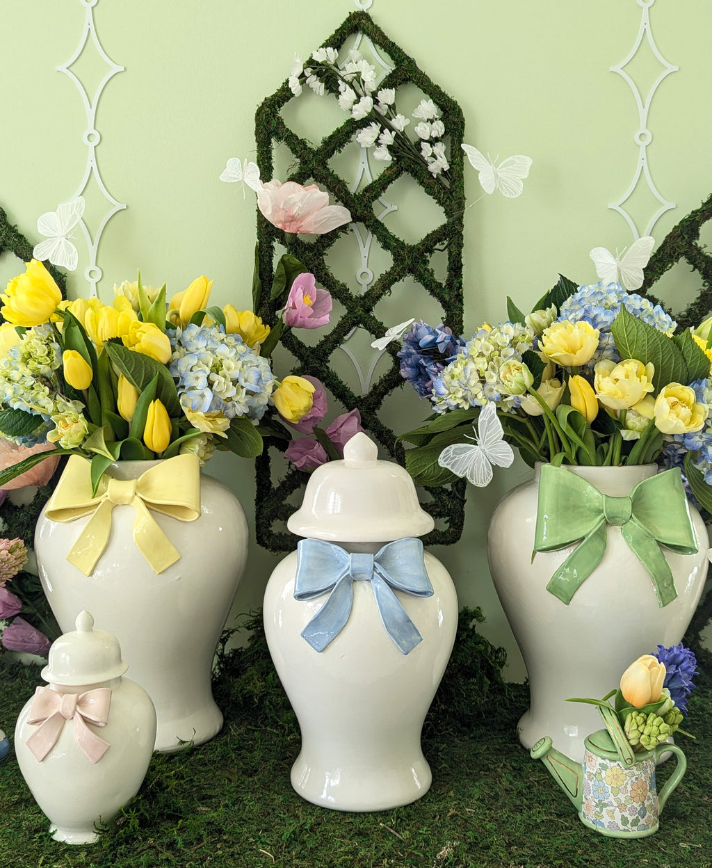 Ginger Jars with Sculpted Ceramic Bow in Lemon Sorbet
