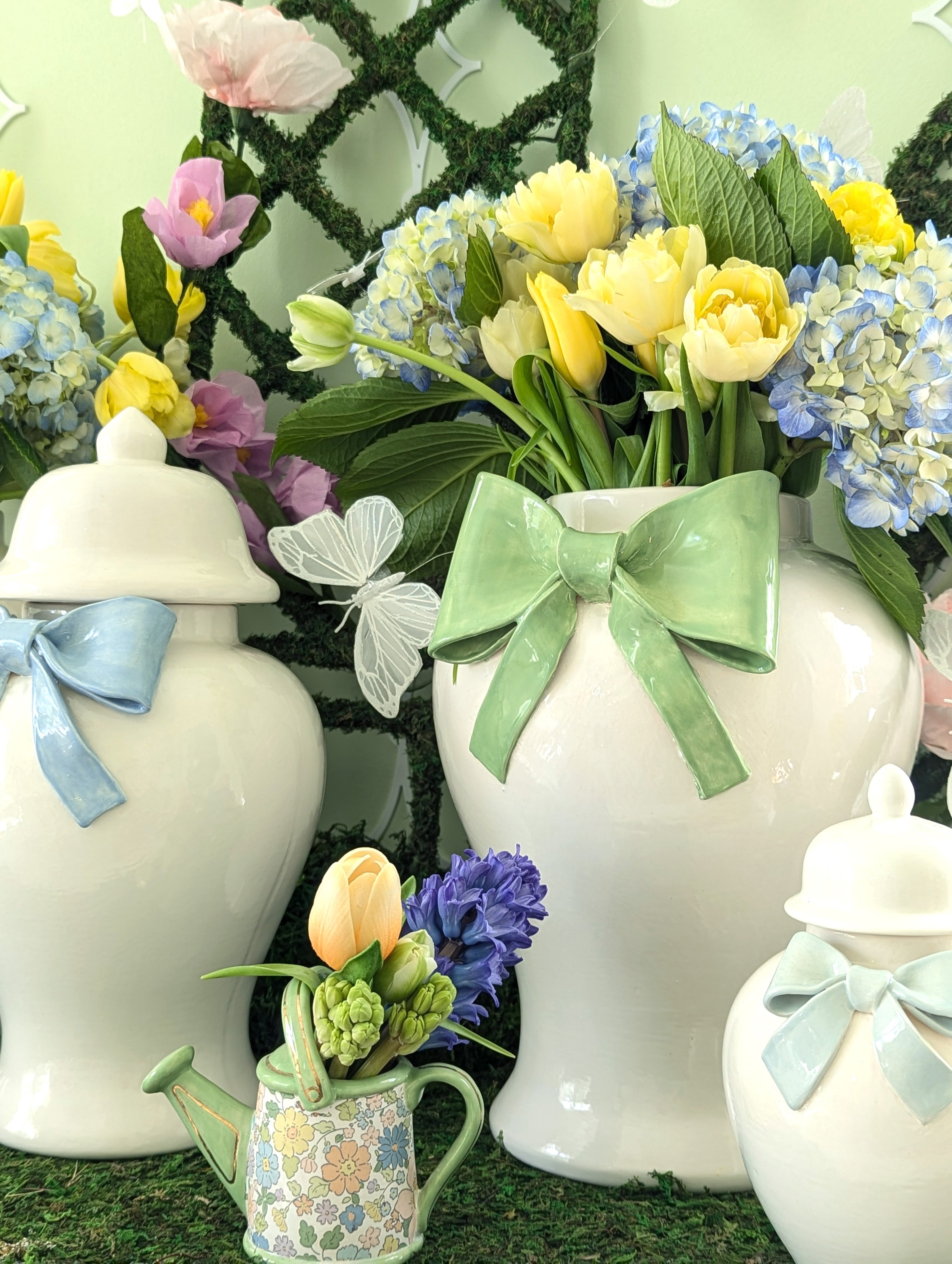Ginger Jars with Sculpted Ceramic Bow in Red