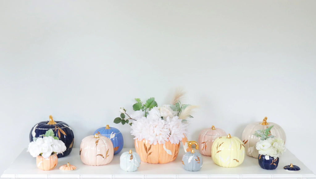 Layered Leaves Pumpkin Jars with 22K Gold Accents in Light Gray